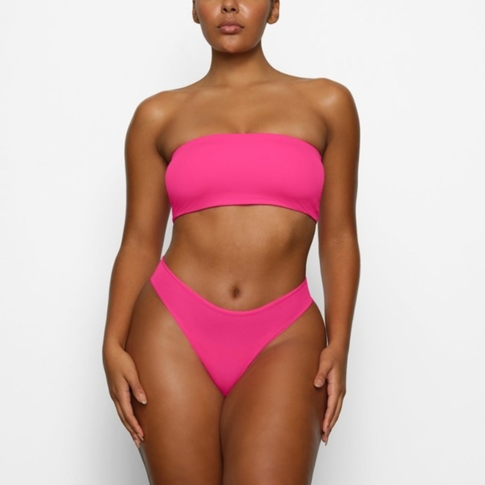 SKIMS Bandeau Bra